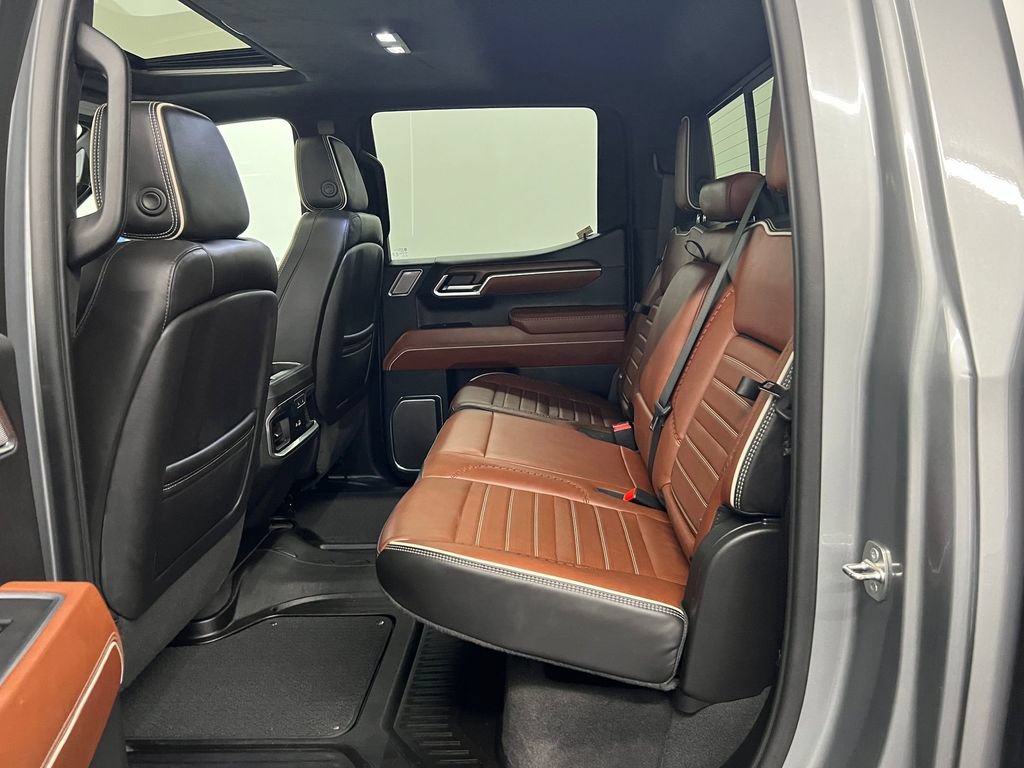 Used 2024 GMC Sierra 1500 Denali Ultimate AWD/4WD image 12