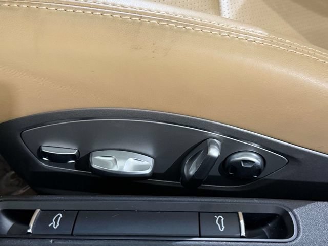 Certified 2017 Porsche 911 Carrera 4S AWD/4WD image 18