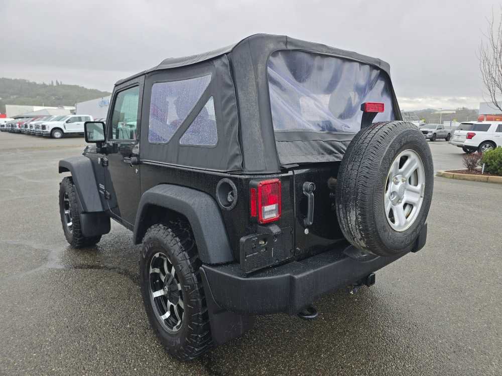 Used 2018 Jeep Wrangler Sport image 3