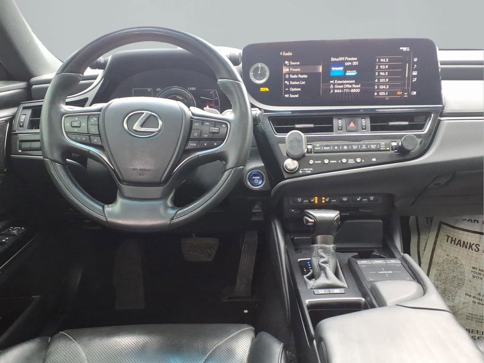 Used 2022 Lexus ES 300h w/ Accessory Package 2 image 4