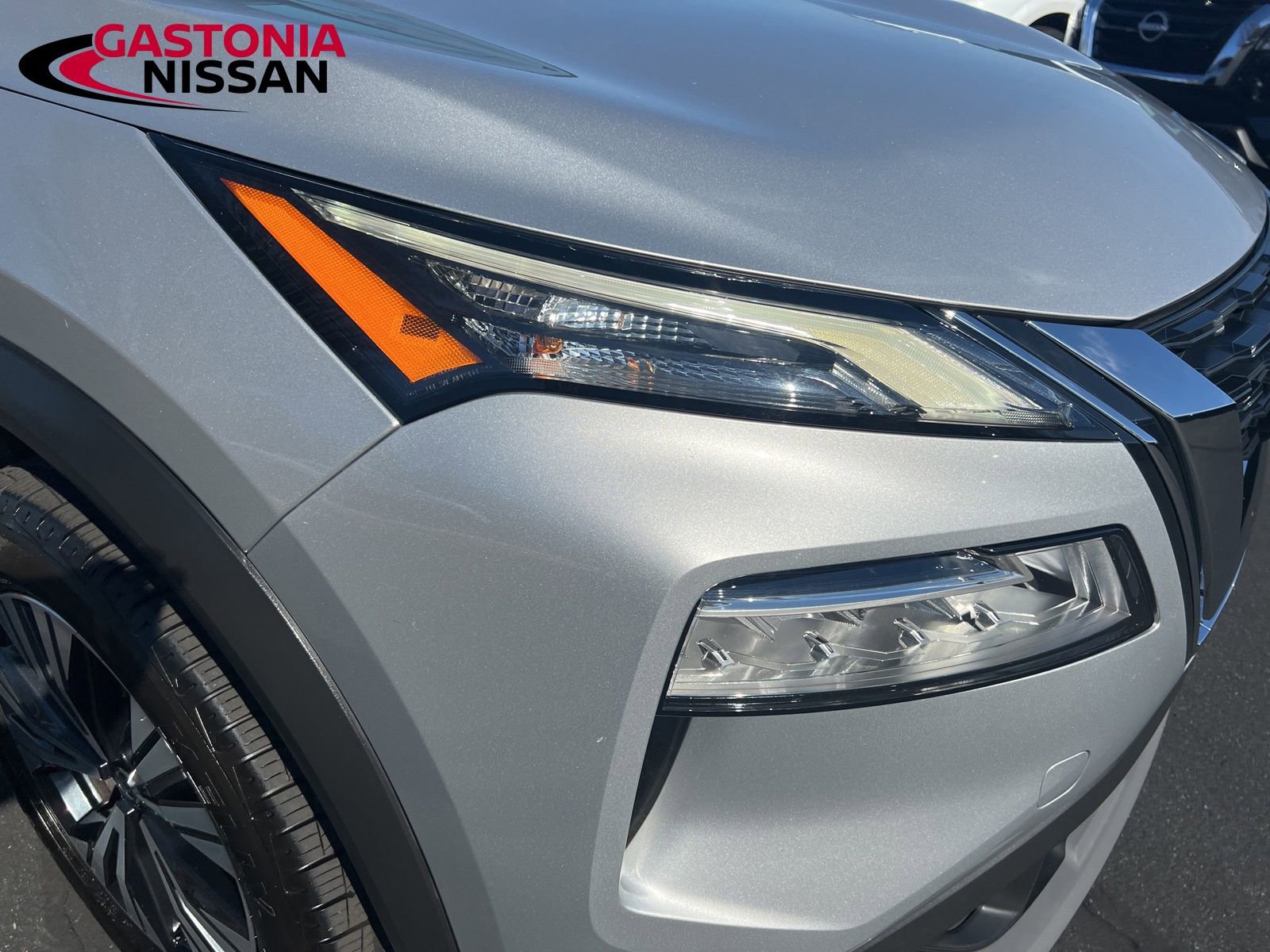 Used 2021 Nissan Rogue SV image 21