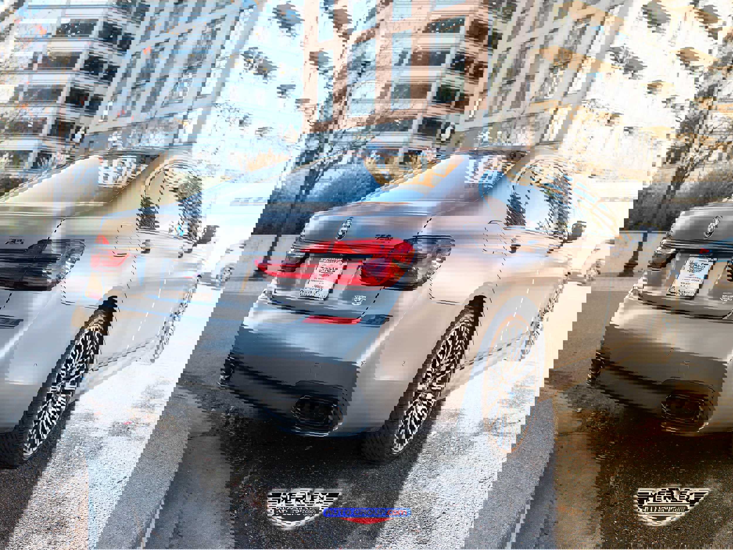 Used 2018 BMW 750i w/ Executive Package image 7