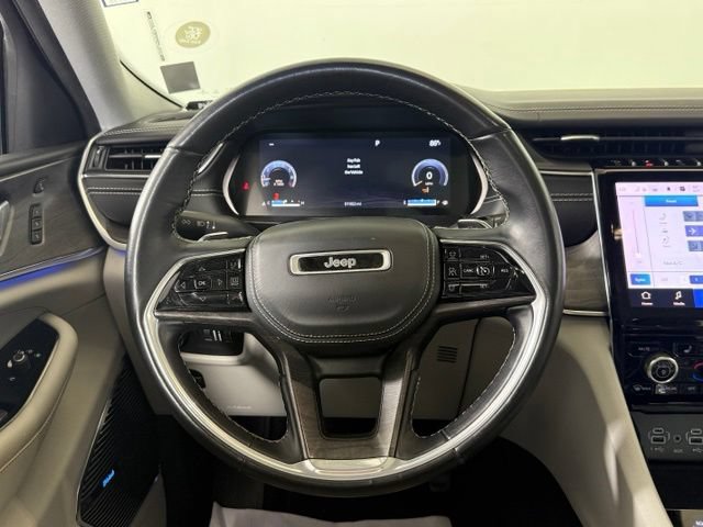 Used 2022 Jeep Grand Cherokee L Overland w/ Luxury Tech Group IV AWD/4WD image 29