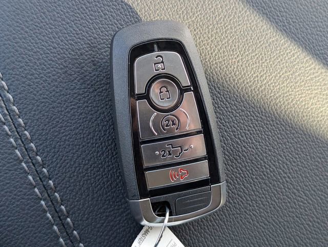 New 2026 Ford F250 Lariat w/ Lariat Ultimate Package image 33