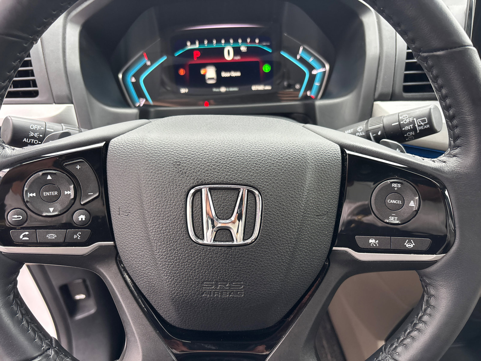 Used 2023 Honda Odyssey Touring image 16