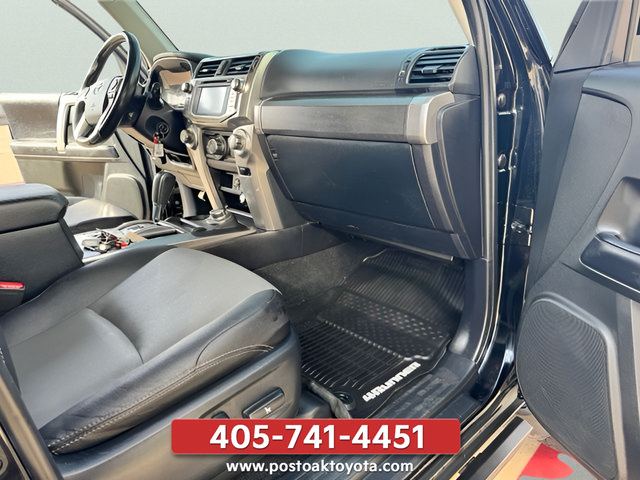 Used 2018 Toyota 4Runner SR5 Premium AWD/4WD image 29