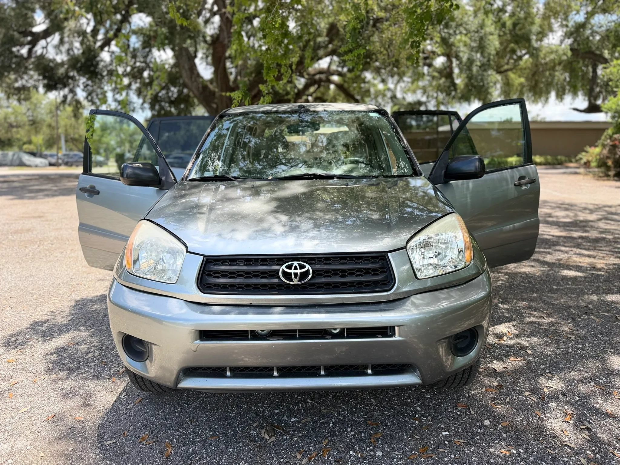 Used 2005 Toyota RAV4 2WD image 2