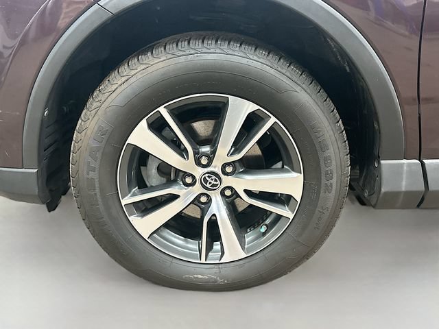 Used 2018 Toyota RAV4 XLE FWD image 31