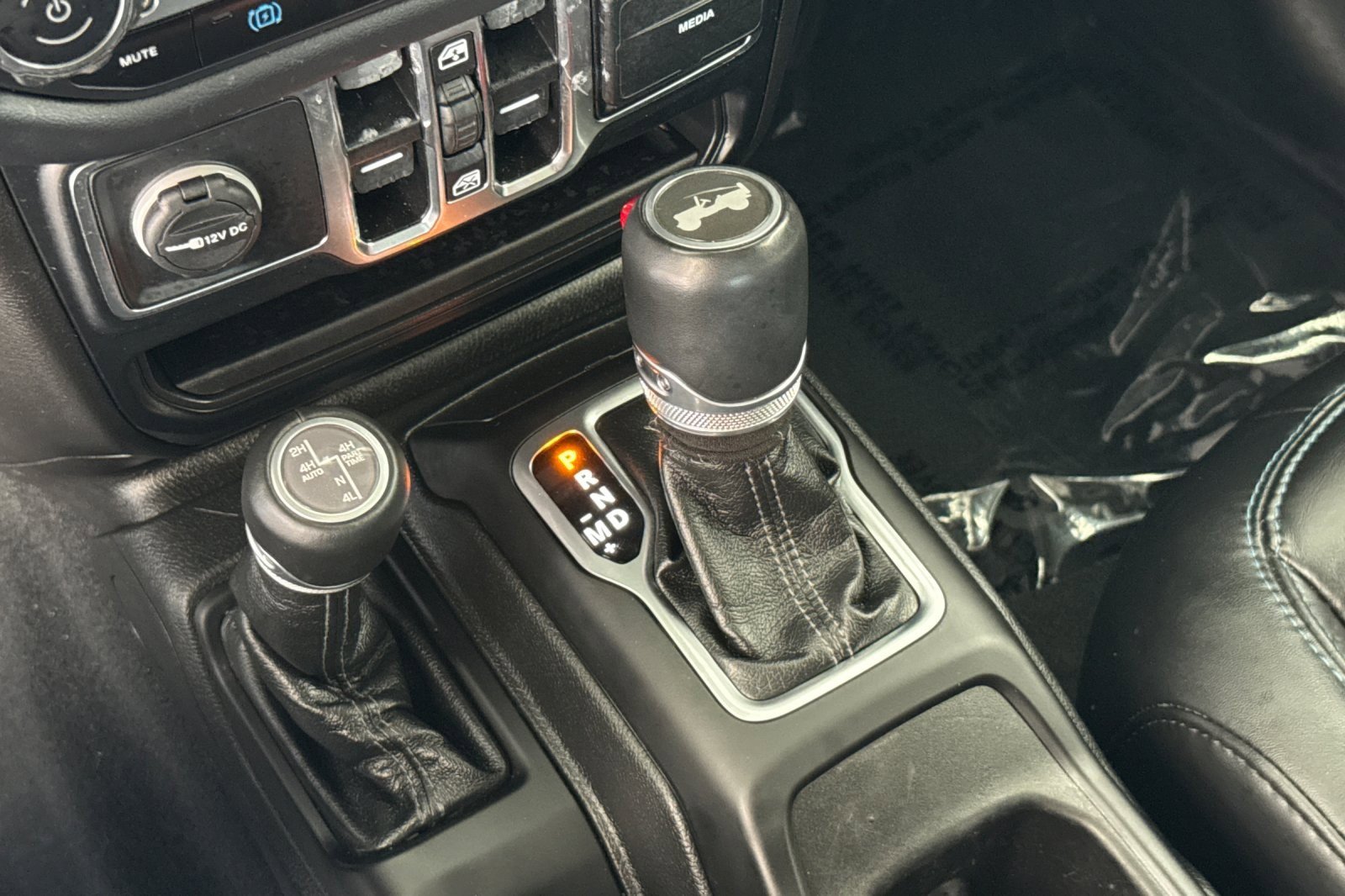 Used 2024 Jeep Wrangler High Altitude AWD/4WD image 21