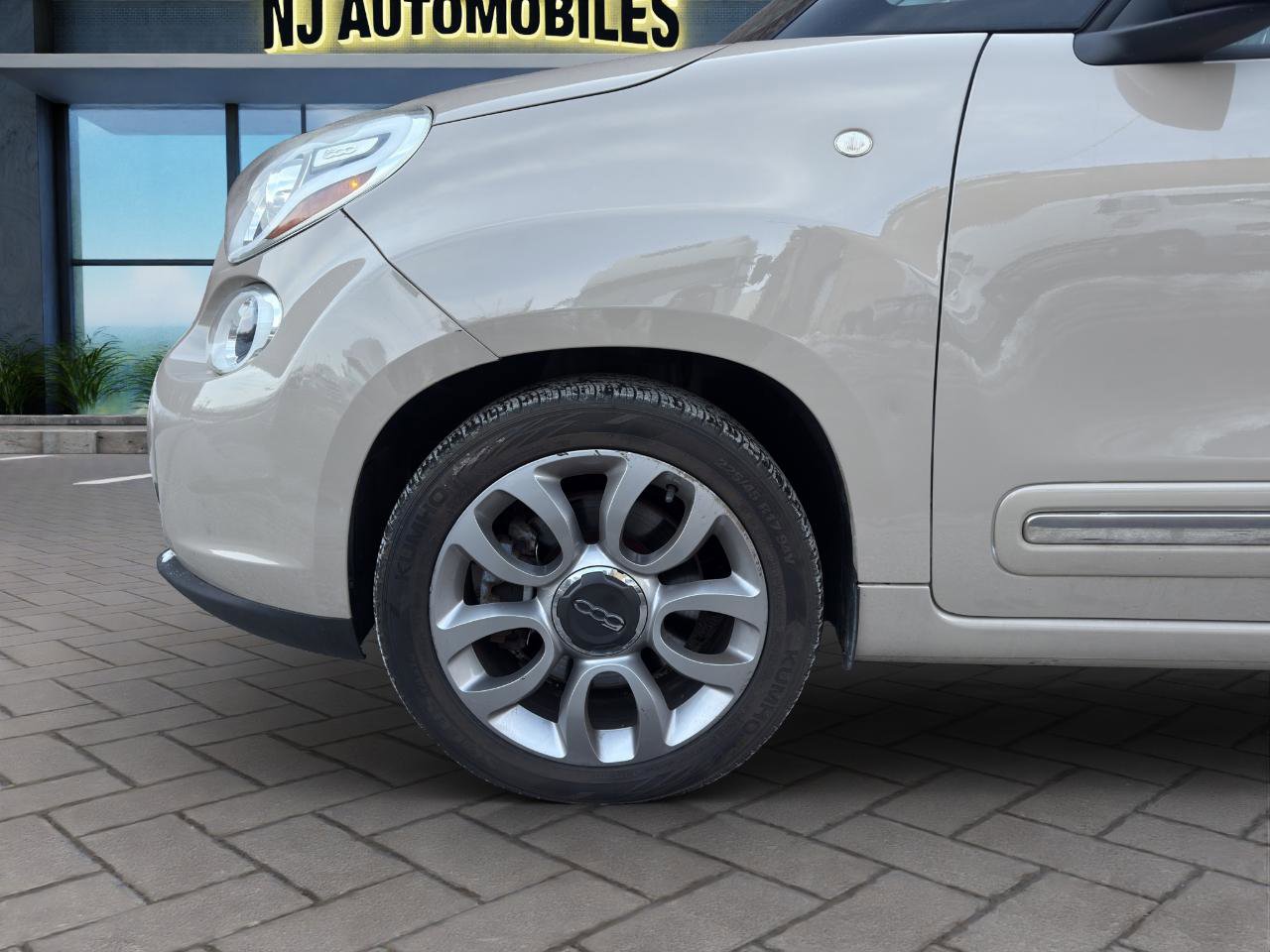 Used 2014 FIAT 500L Lounge image 20