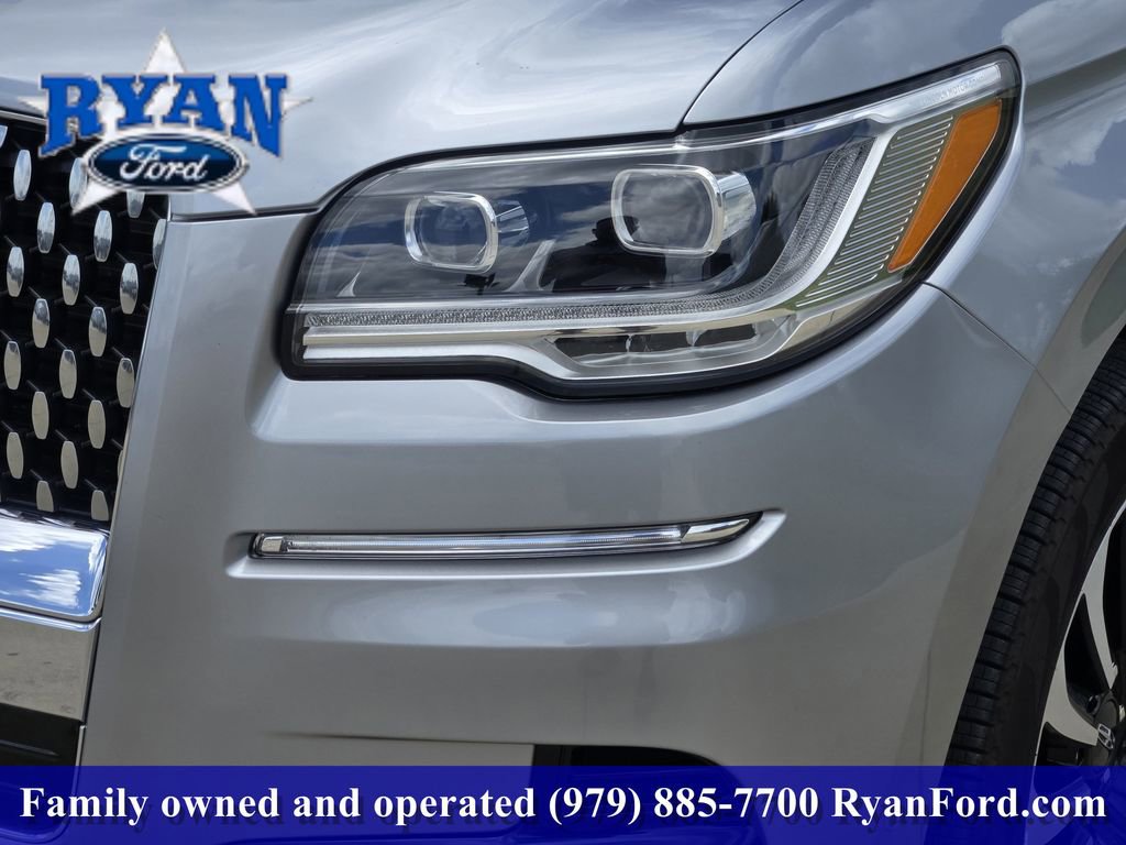 Used 2024 Lincoln Navigator L Black Label AWD/4WD image 6