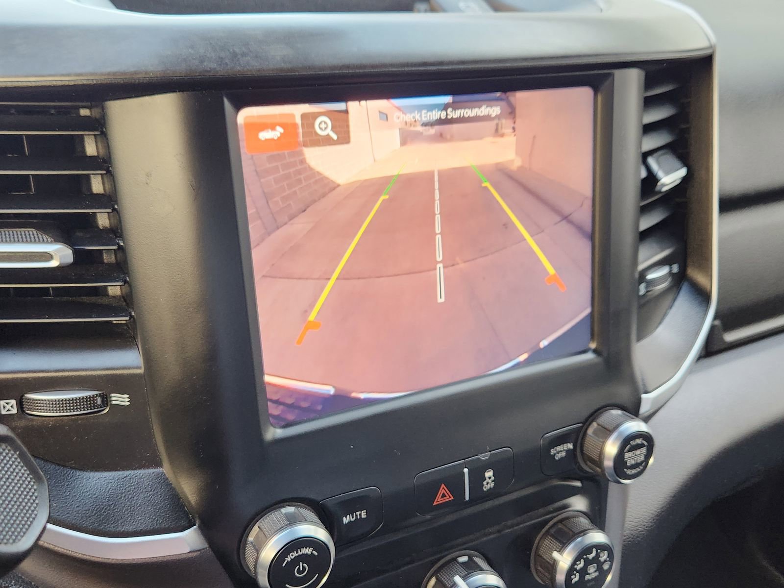 Used 2024 RAM 3500 Big Horn image 27