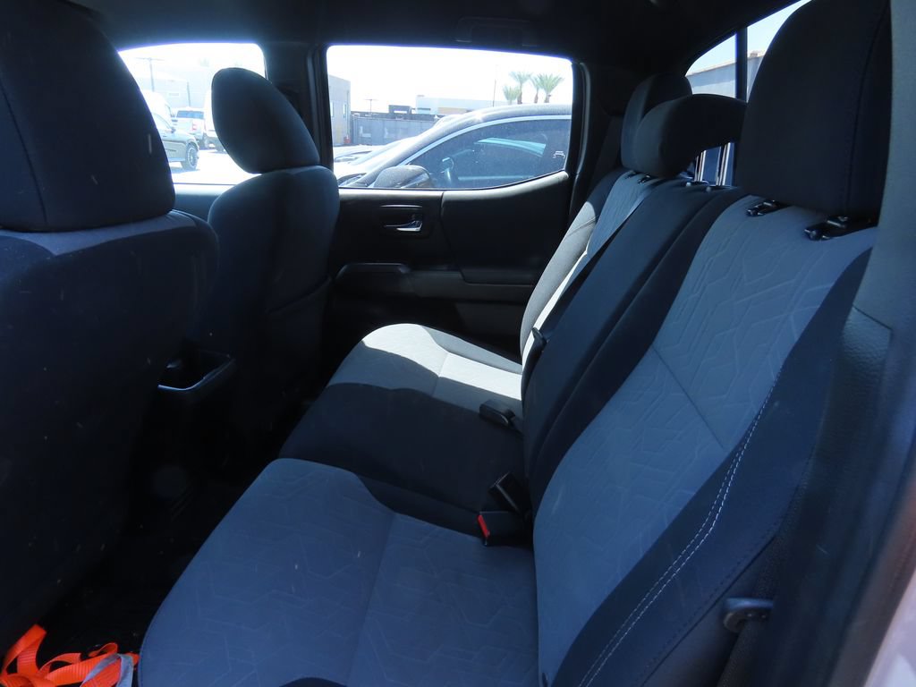 Used 2020 Toyota Tacoma TRD Off-Road AWD/4WD image 11