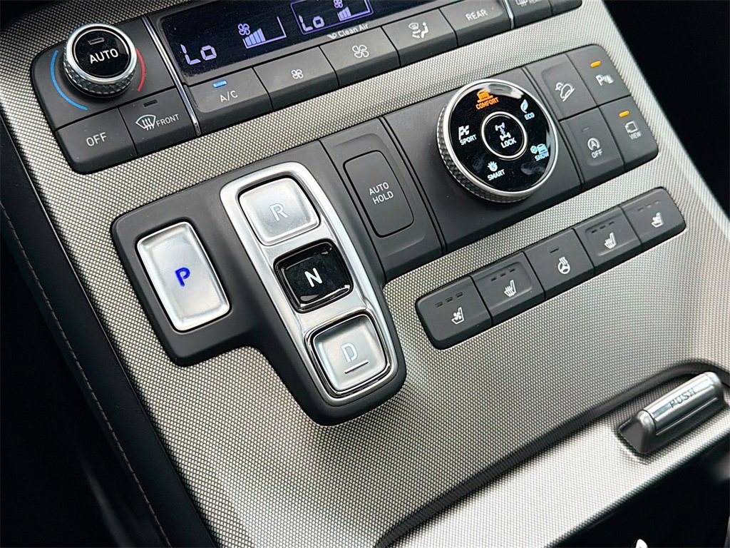 Used 2022 Hyundai Palisade Calligraphy image 17