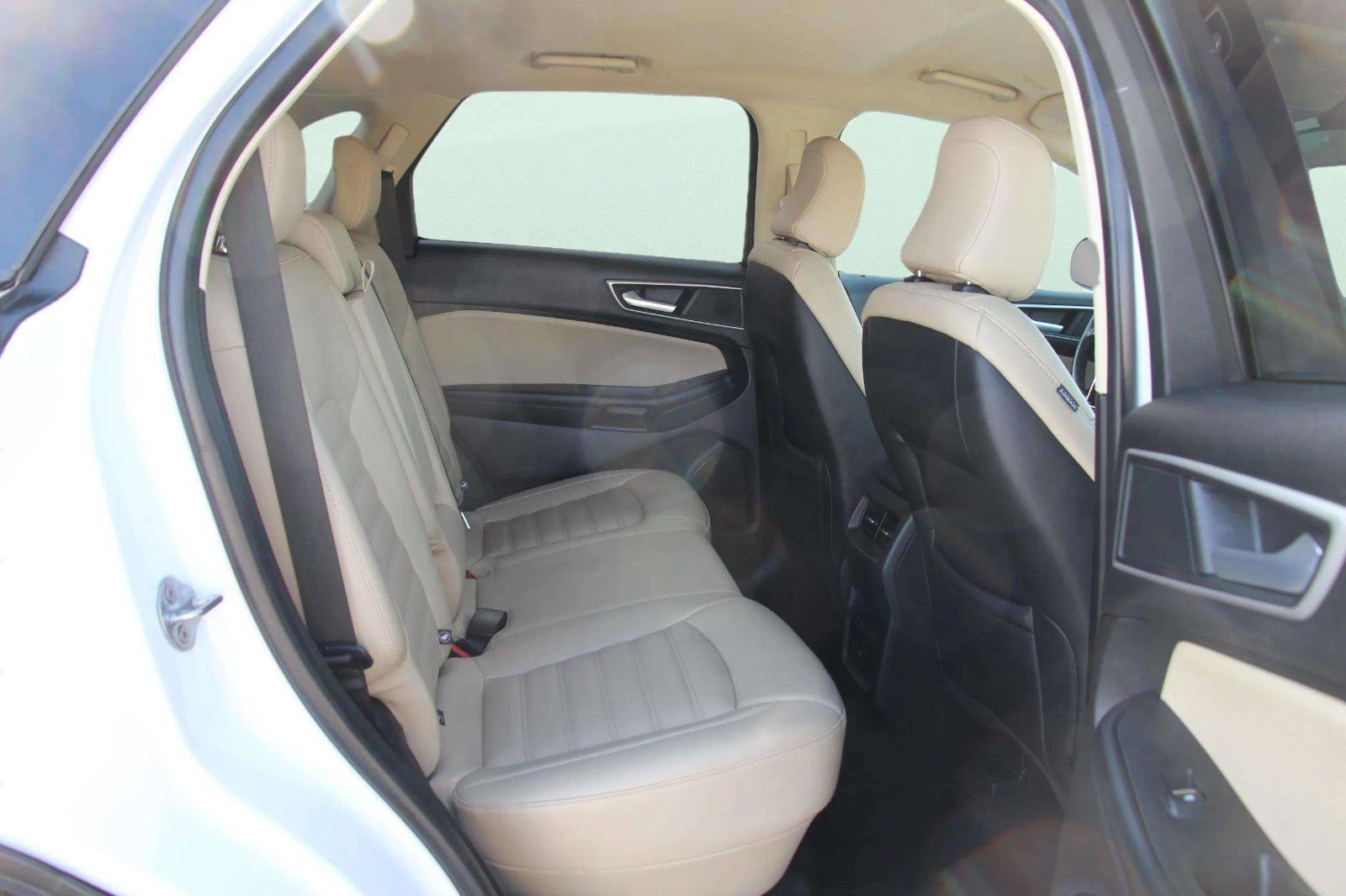 Used 2024 Ford Edge SEL image 25