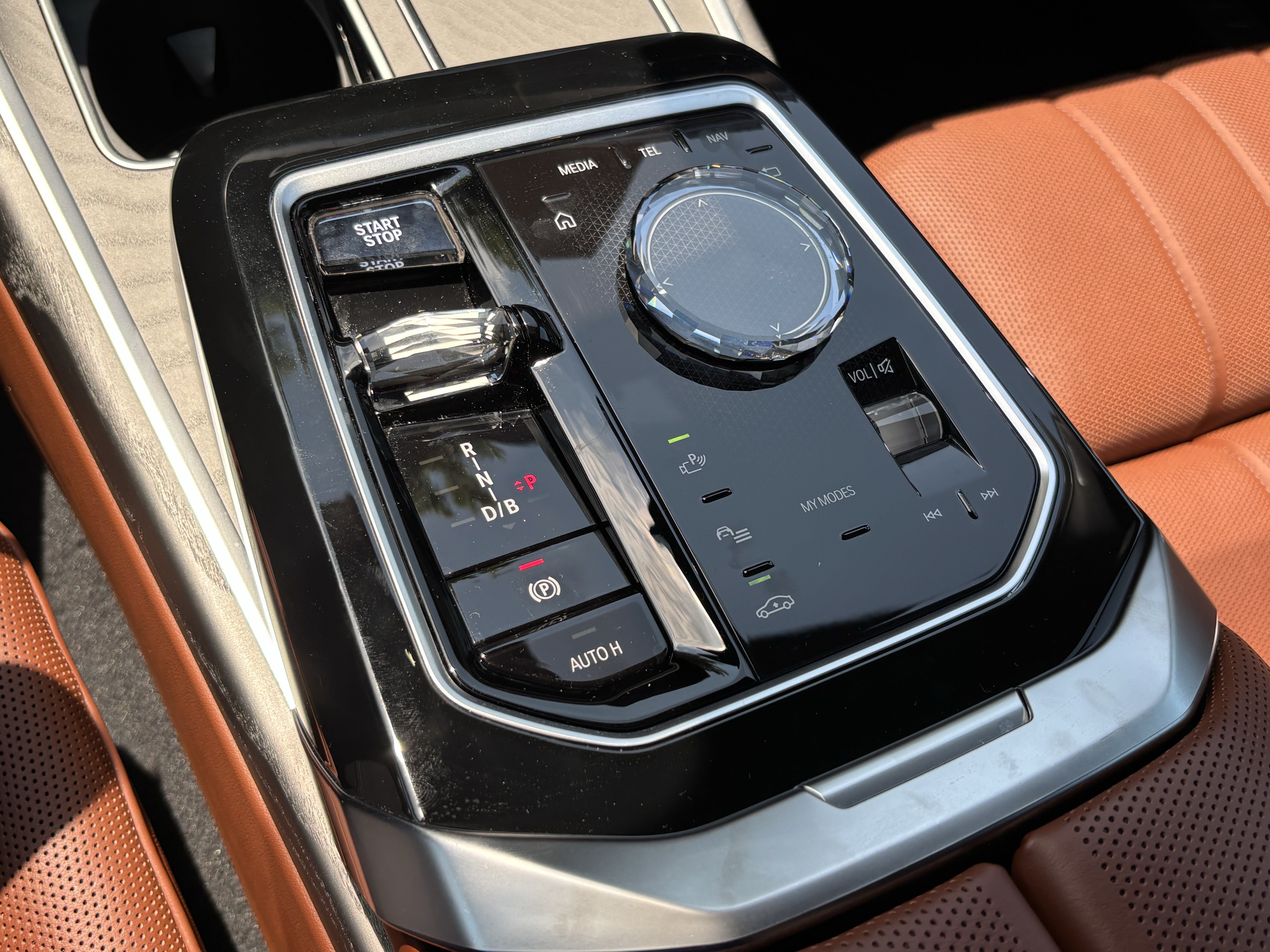 Certified 2023 BMW i7 xDrive60 w/ Executive Package 2 AWD/4WD image 26
