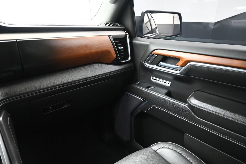Used 2023 GMC Sierra 1500 Denali AWD/4WD image 8