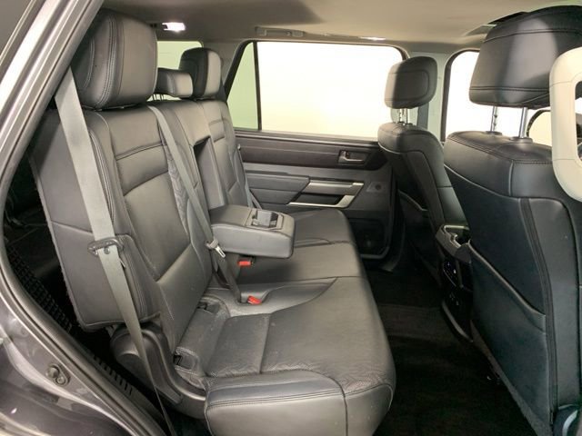 Used 2023 Toyota Sequoia SR5 w/ SR5 Premium Package AWD/4WD image 41