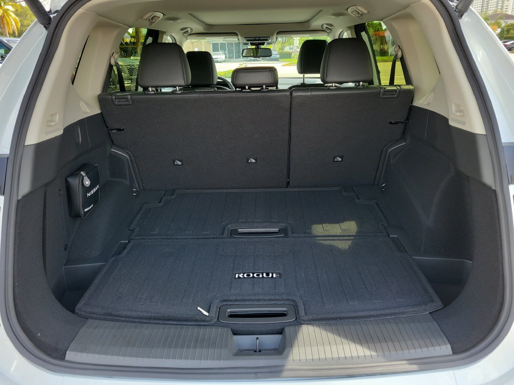 New 2026 Nissan Rogue Platinum AWD/4WD image 14