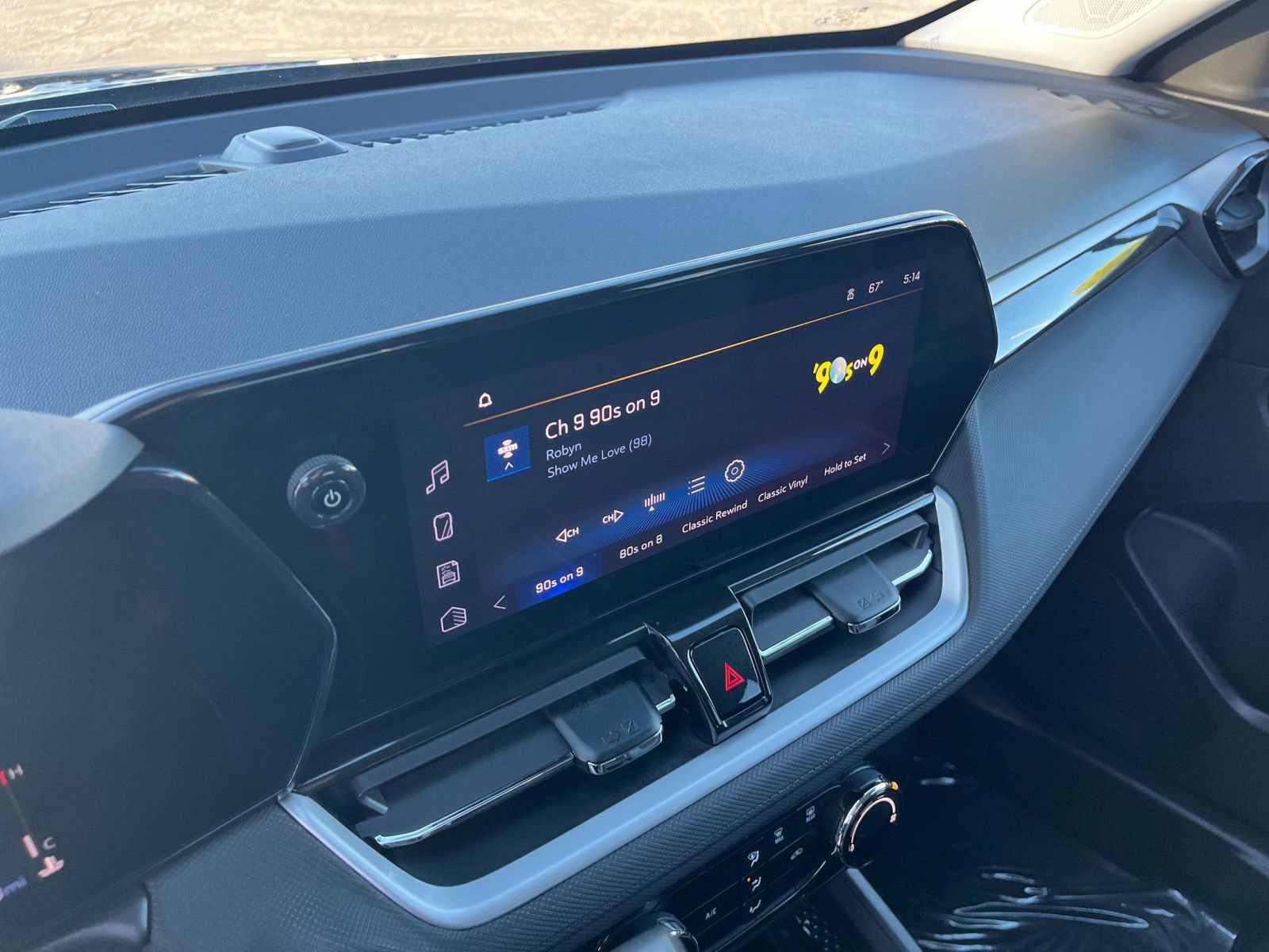 Used 2025 Chevrolet TrailBlazer LT AWD/4WD image 20