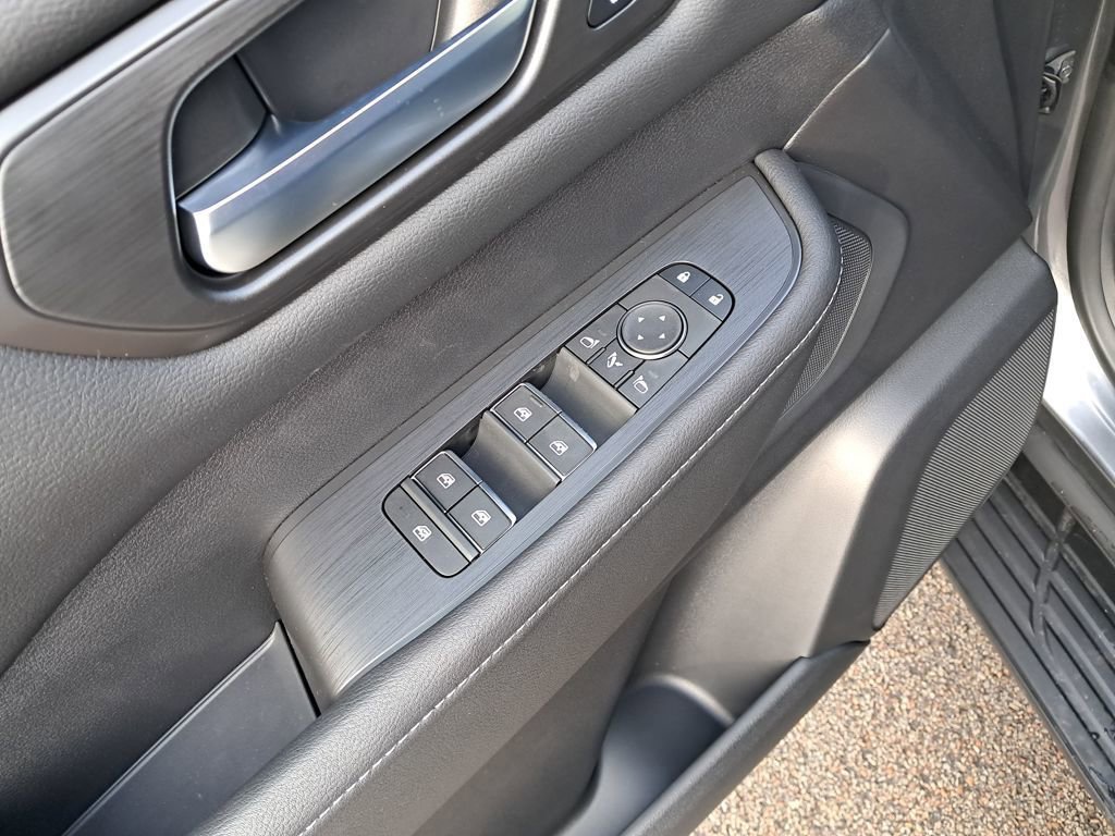 New 2026 Nissan Armada SL w/ Captain's Chari Seat Package image 12