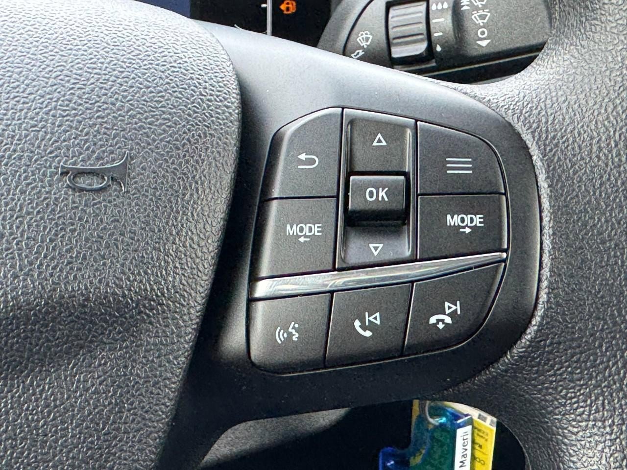 New 2025 Ford Maverick XL image 13