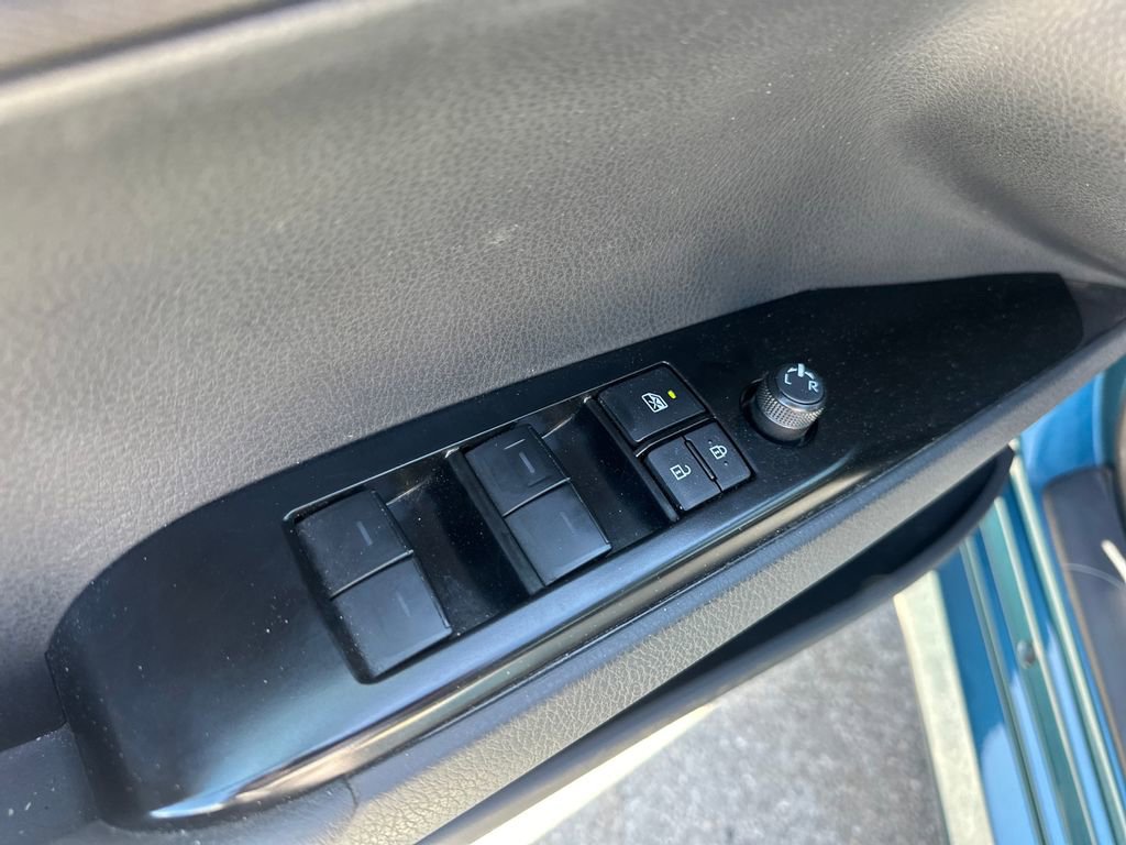 Used 2025 Toyota Camry LE w/ Convenience Package FWD image 13