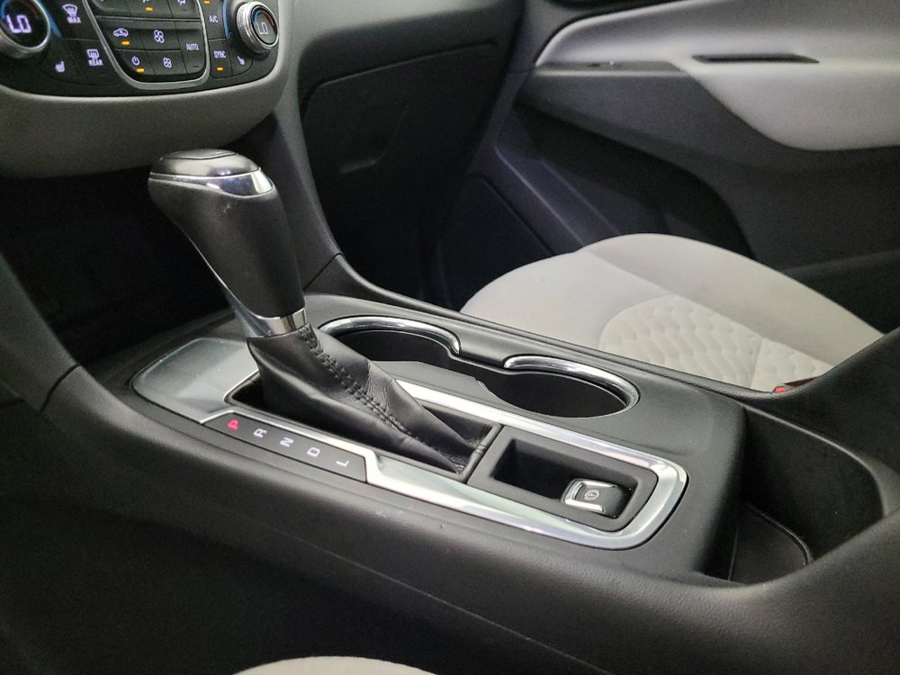 Used 2018 Chevrolet Equinox LT w/ Sun & Infotainment Package FWD image 26