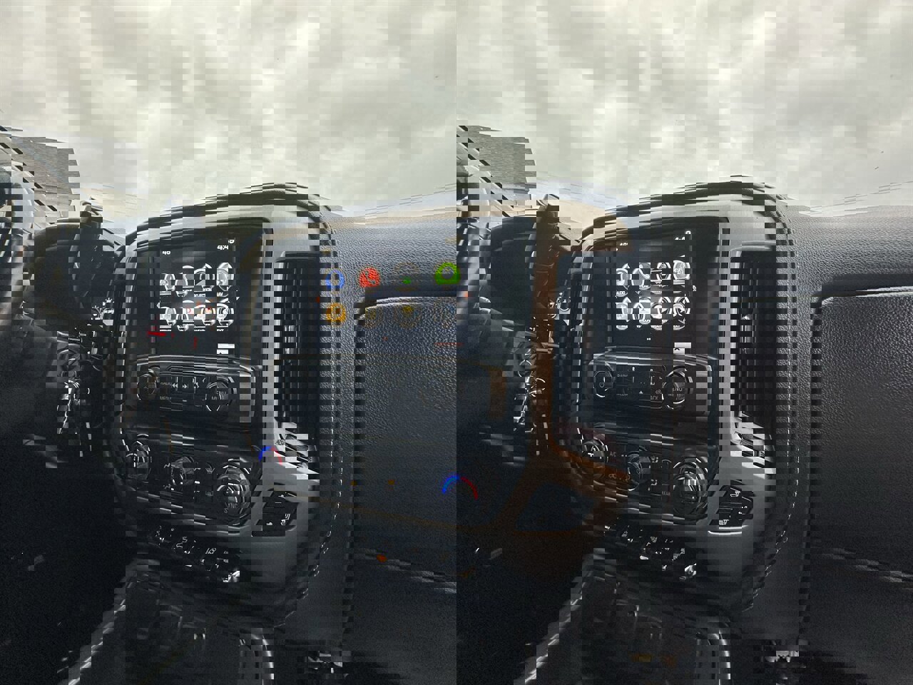 Used 2016 GMC Sierra 3500 Denali w/ Duramax Plus Package image 20