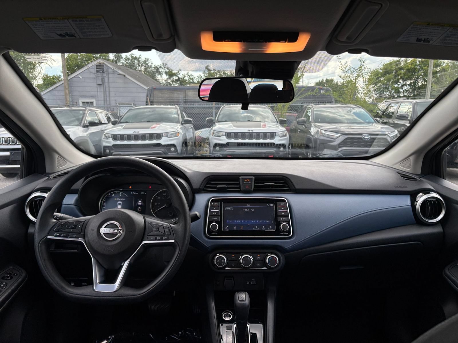 Used 2025 Nissan Versa SV FWD image 32