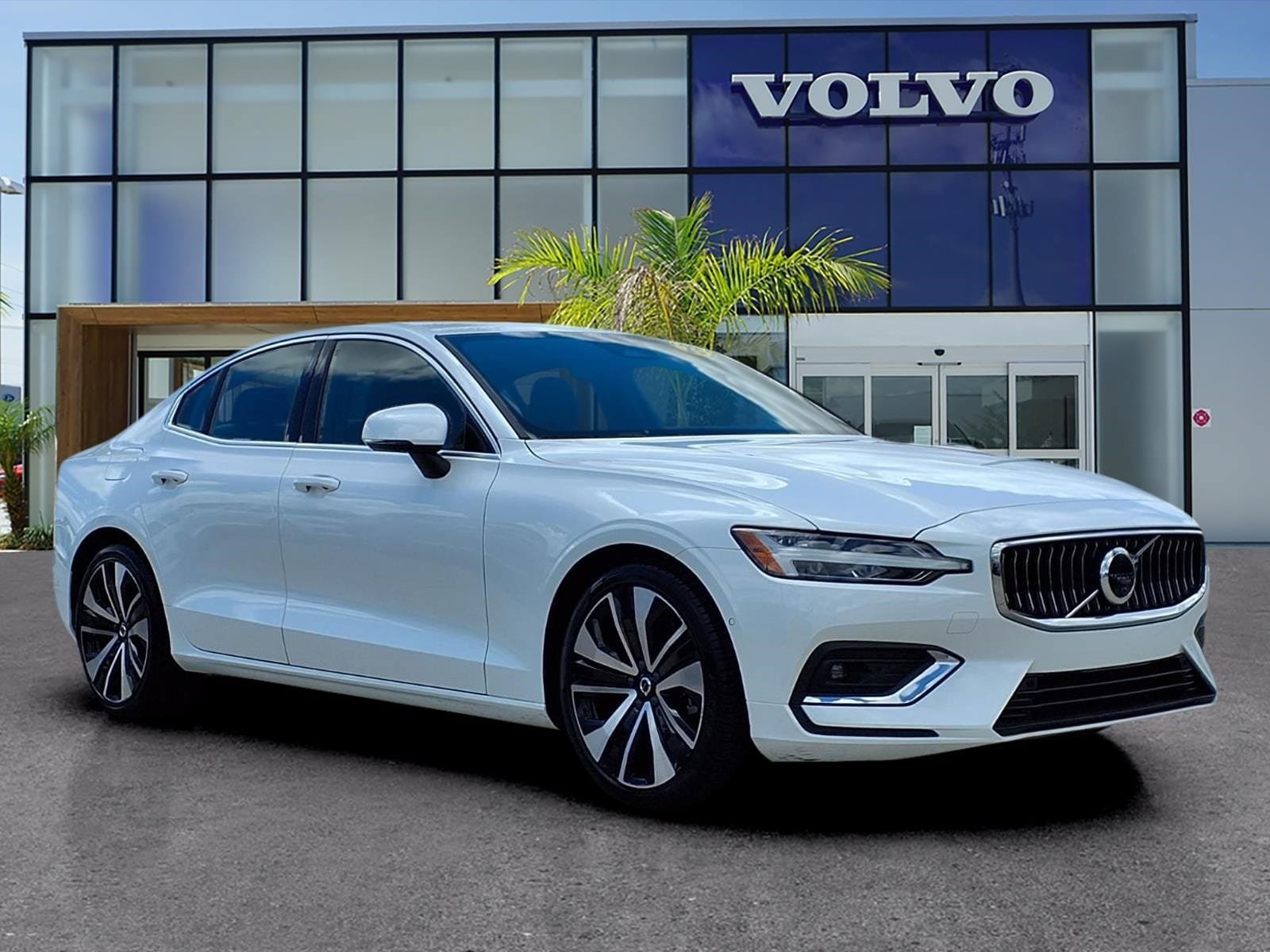 Certified 2023 Volvo S60 B5 Ultimate FWD video 1