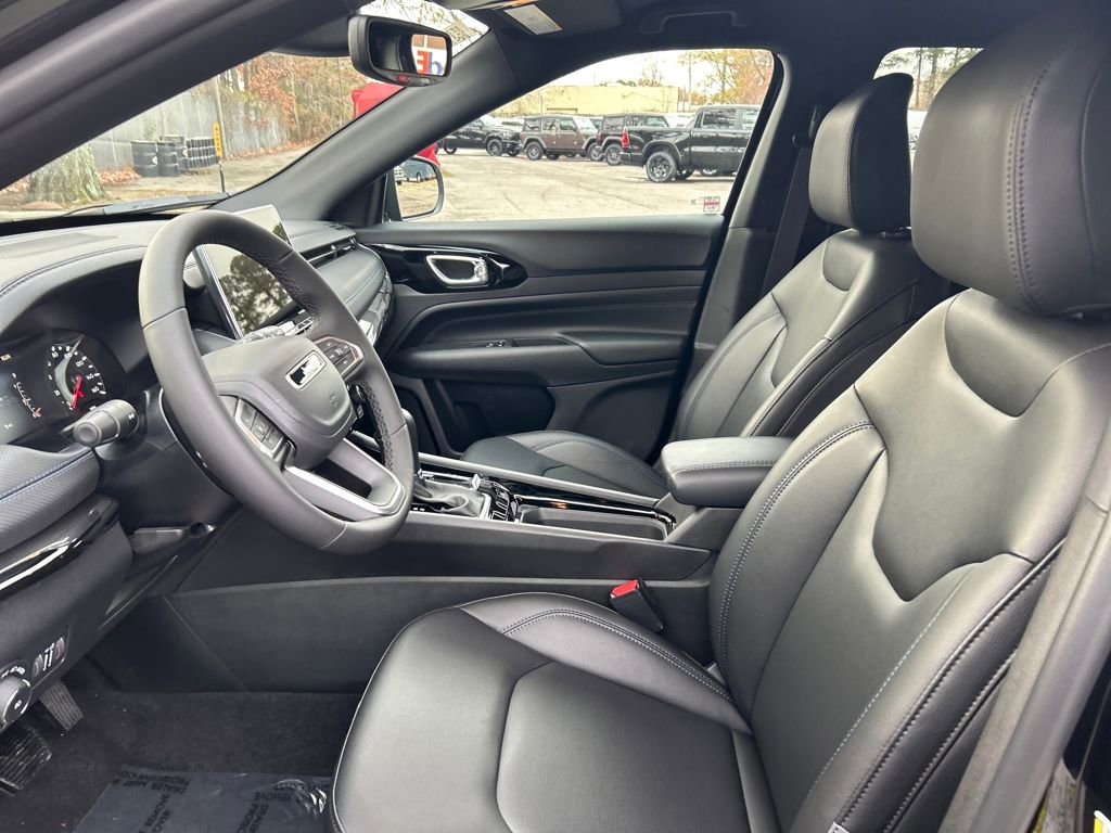 New 2026 Jeep Compass Limited image 24