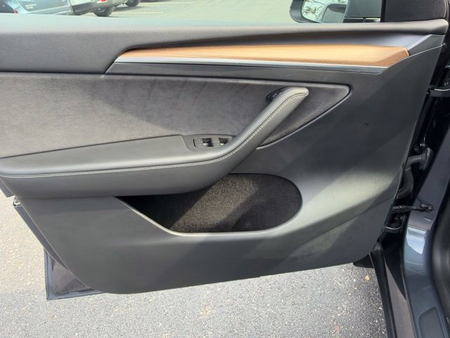Used 2022 Tesla Model Y Performance AWD/4WD image 19