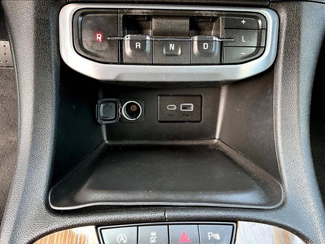Used 2021 GMC Acadia SLE FWD image 26