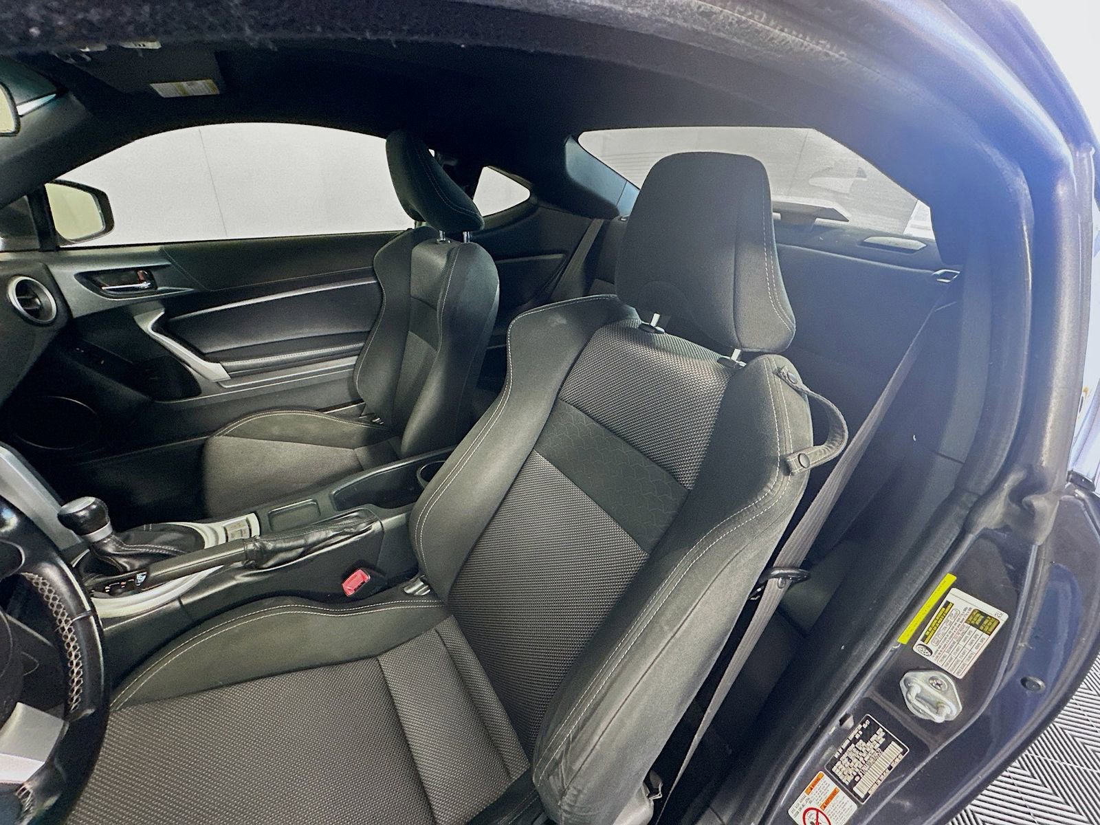 Used 2017 Toyota 86 RWD image 20