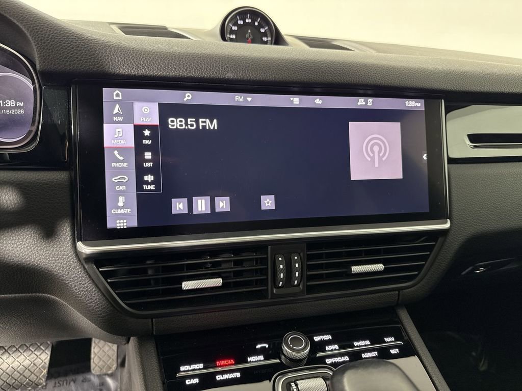 Certified 2021 Porsche Cayenne Coupe image 27