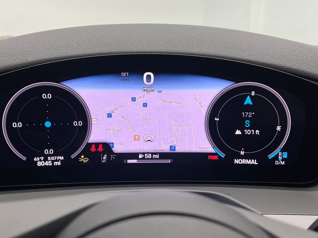 Used 2024 Porsche Panamera image 10