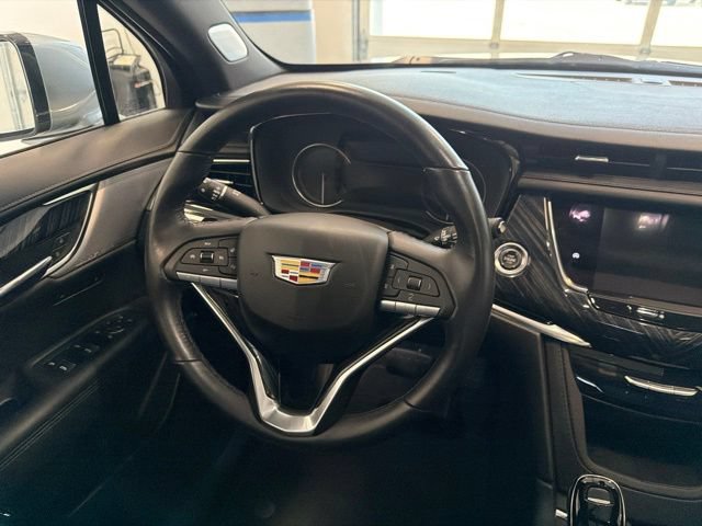 Used 2024 Cadillac XT6 Premium Luxury w/ LPO, Floor Liner Package AWD/4WD image 34