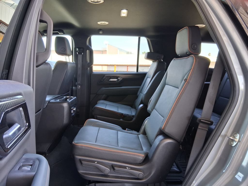 Used 2025 GMC Yukon AT4 AWD/4WD image 22