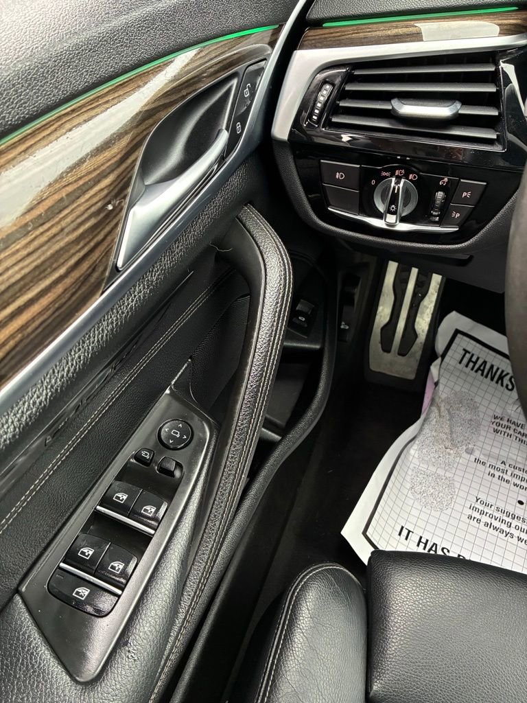 Used 2019 BMW 530i xDrive w/ M Sport Package image 23