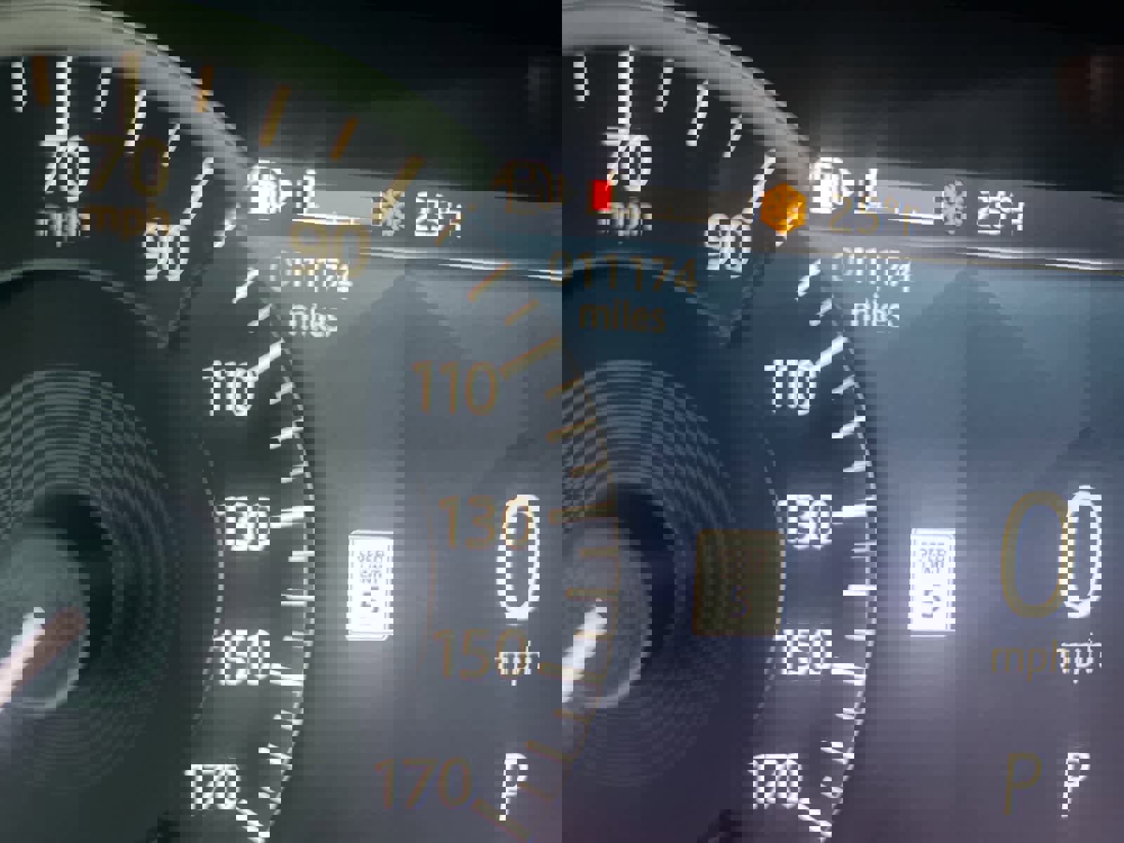 Used 2023 Land Rover Range Rover Velar R-Dynamic S image 23