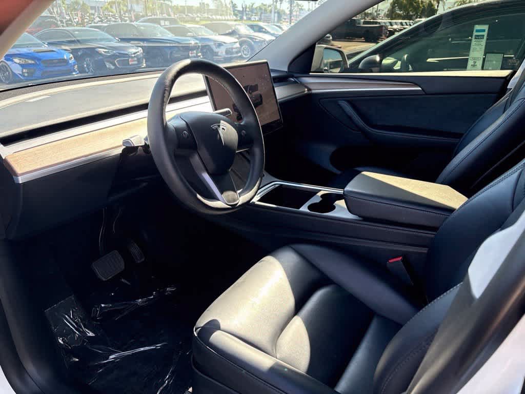 Used 2023 Tesla Model Y Long Range AWD/4WD image 5