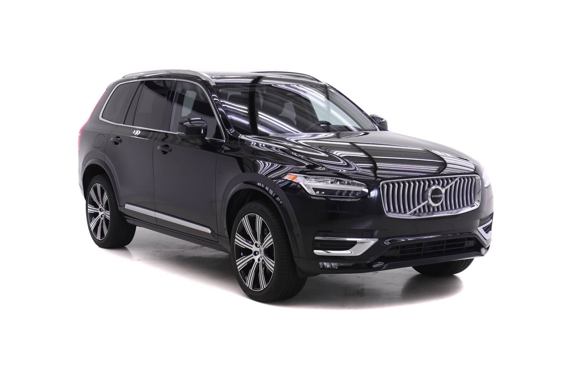 Used 2023 Volvo XC90 B6 Ultimate w/ Protection Package Premier AWD/4WD image 2