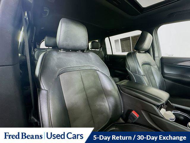 Certified 2022 Jeep Grand Cherokee L Laredo AWD/4WD image 31