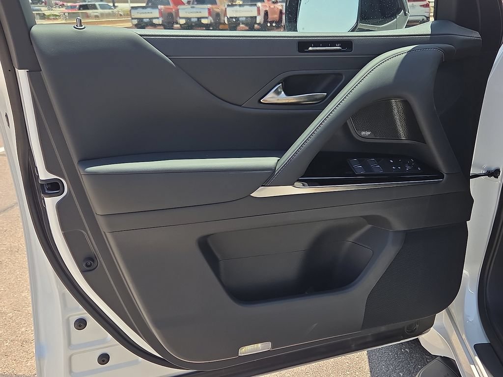 New 2026 Lexus LX 700h Luxury AWD/4WD image 17