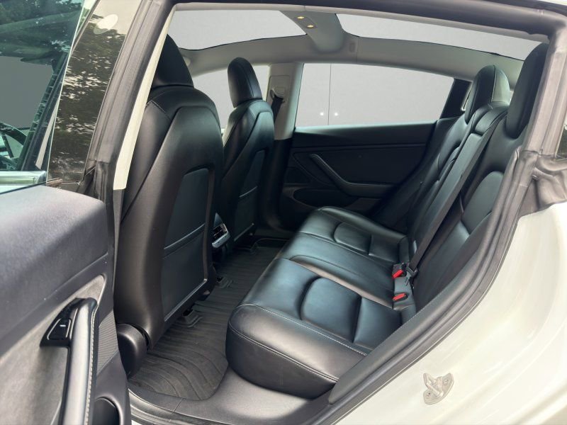 Used 2019 Tesla Model 3 Standard Range Plus RWD image 10