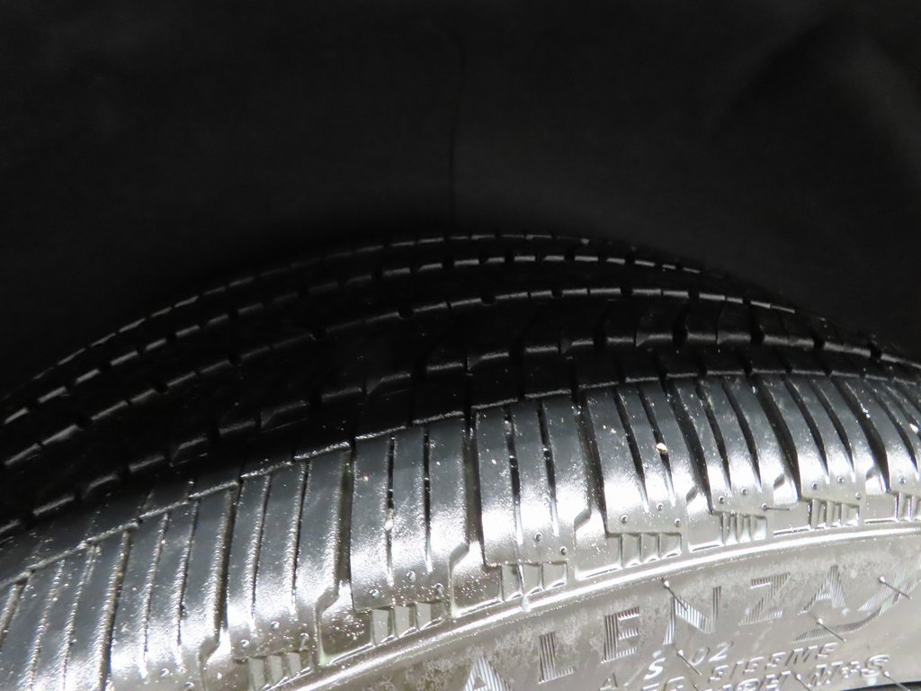 Used 2025 Chevrolet Tahoe High Country image 40