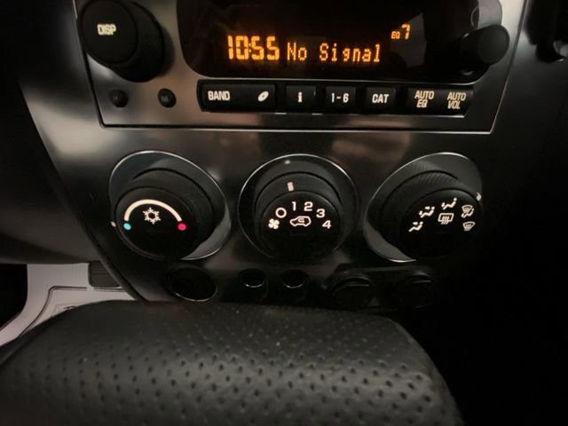 Used 2010 HUMMER H3T Luxury w/ Appearance Package image 17