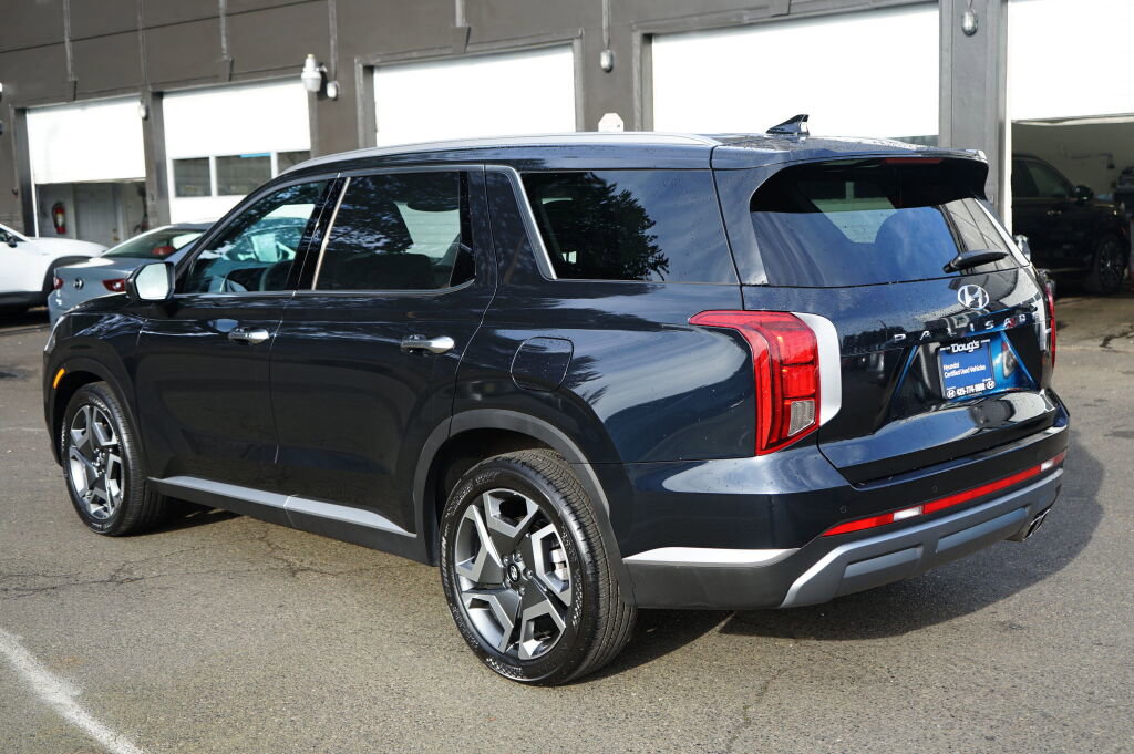 Used 2023 Hyundai Palisade SEL w/ Premium Package image 7