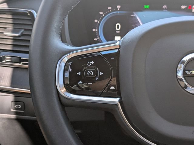 Used 2023 Volvo XC90 B6 Ultimate w/ Protection Package Premier image 32